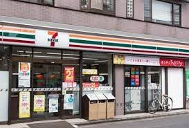 コンビニ　セブンイレブン（コンビニ）まで350m