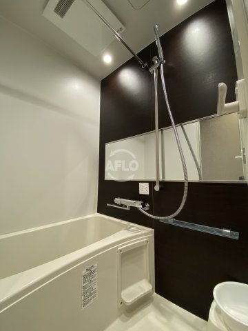 バス・シャワールーム　サンネクテール天満橋　バスルーム