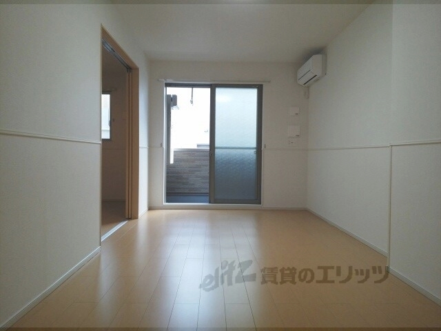 居室・リビング　洋室