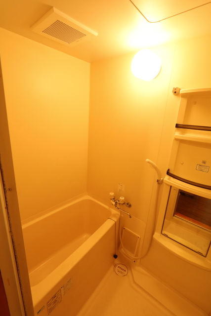 バス・シャワールーム　☆バス・トイレ別☆