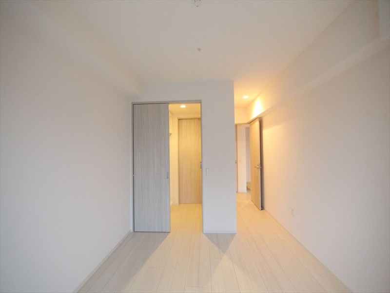 収納　洋室8.1帖　ウォークインクローゼット付（収納充実してます）