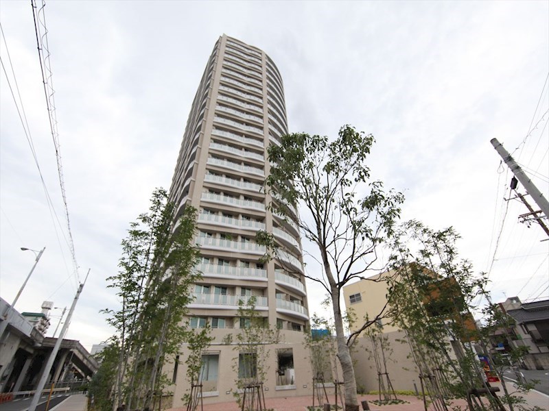 建物外観　コンシェルジュ　宅配ＢＯＸ　防犯カメラ　オートロック