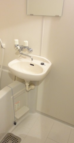 洗面設備　同物件別号室のものです。