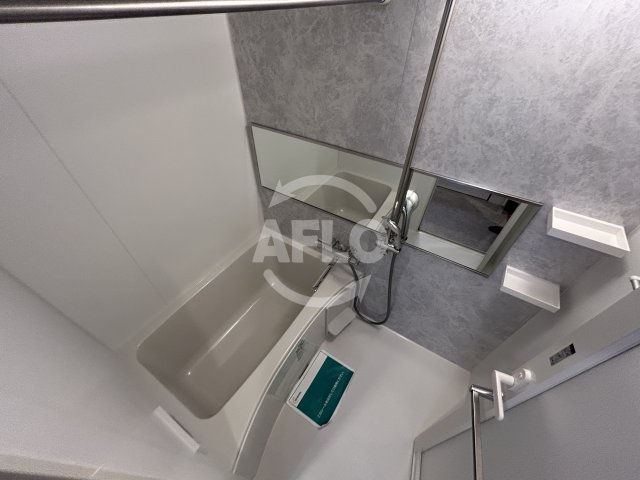 バス・シャワールーム　スプランディッド江坂III　浴室