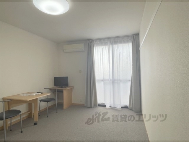 居室・リビング　洋室