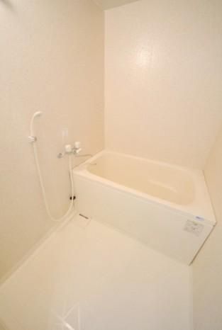 バス・シャワールーム　ゆっくりとバスタイムをお楽しみください♪