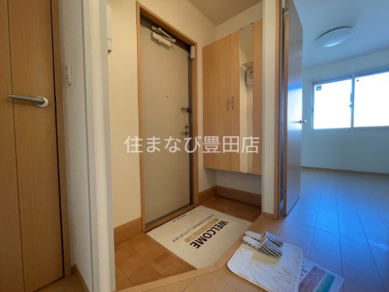 玄関　同型タイプ