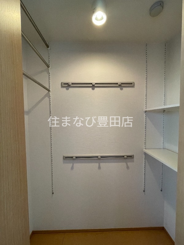 収納　同型タイプ