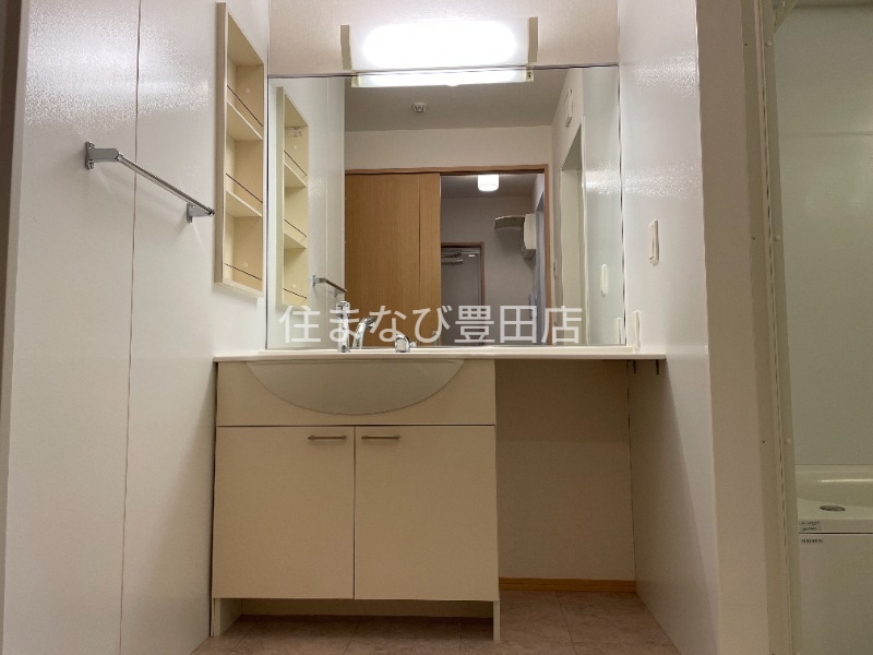 洗面設備　同型タイプ