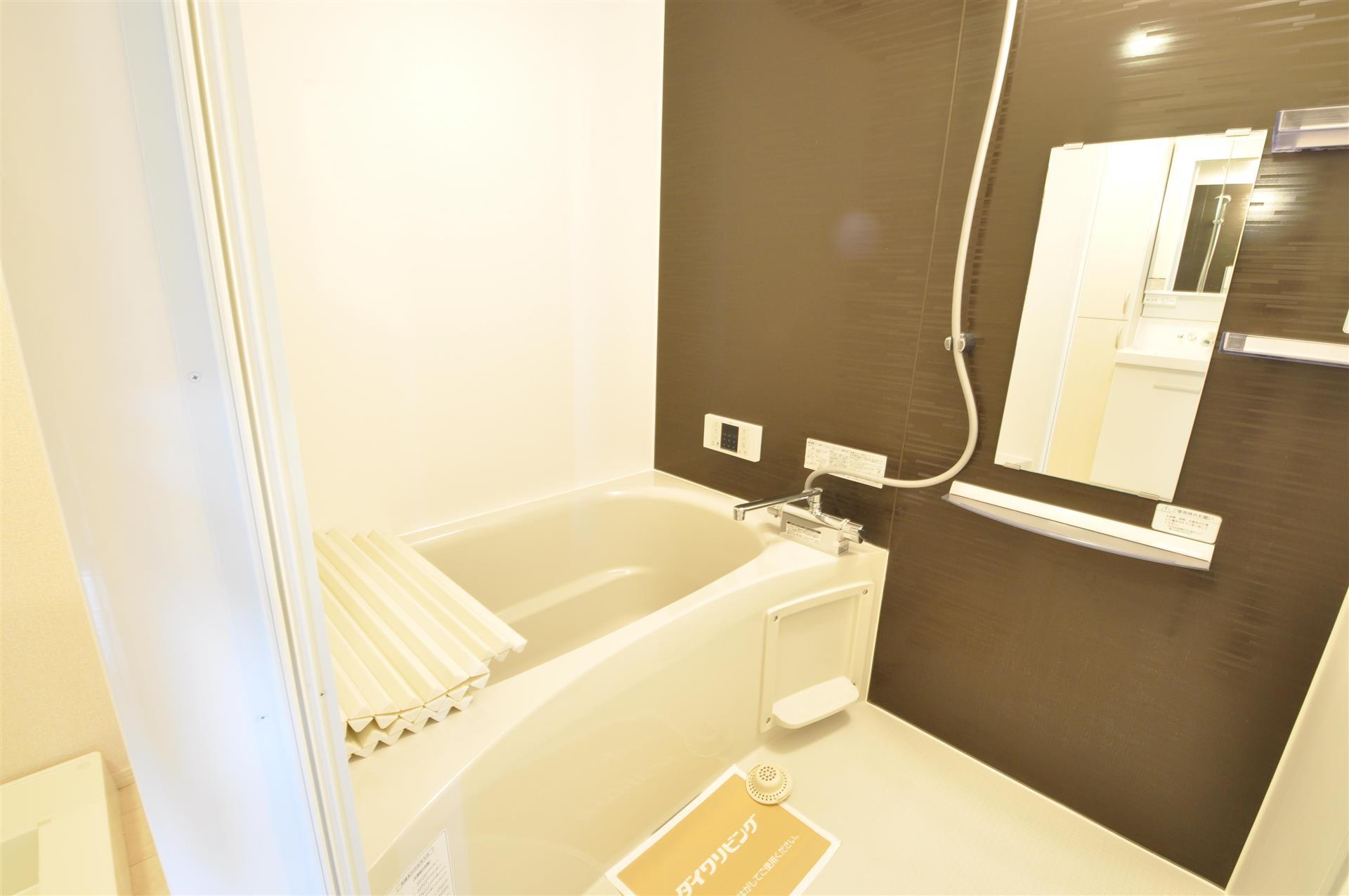 バス・シャワールーム　追い焚き付き