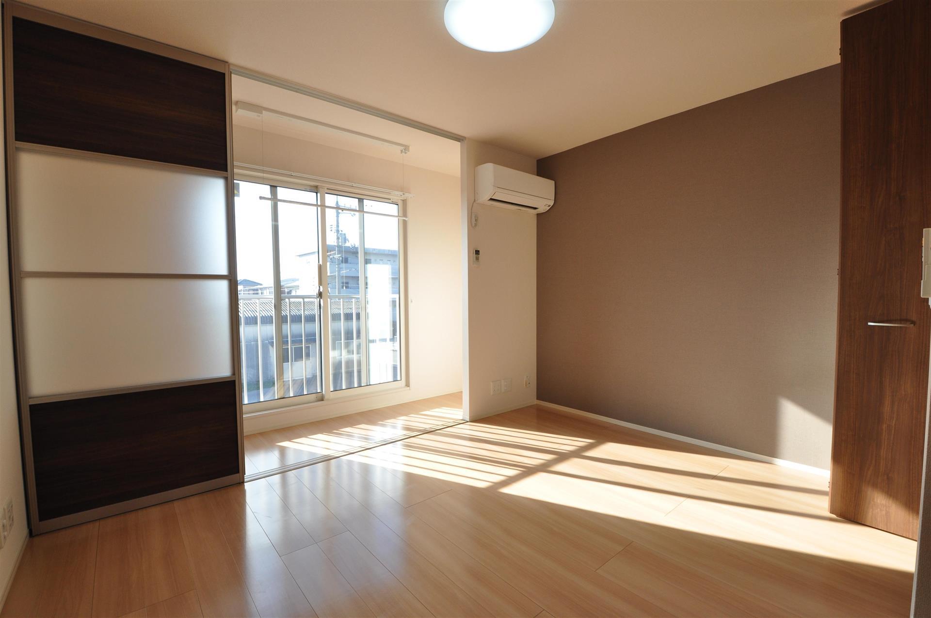 その他設備　室内物干し