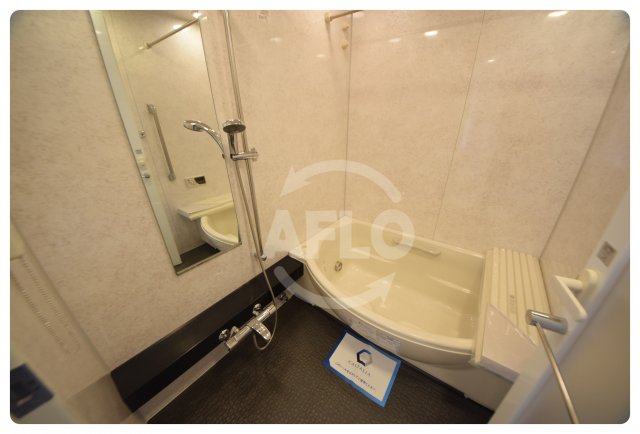 バス・シャワールーム　カスタリア上町台　浴室