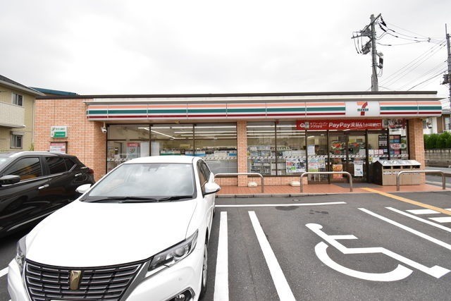 コンビニ　セブンイレブン川口戸塚鋏町北店（コンビニ）まで765m