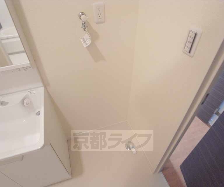 洗面設備　洗濯機置き場です。