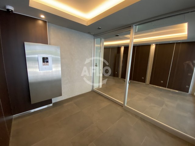 ロビー　スワンズシティ大手前レーヴェ　ロビー