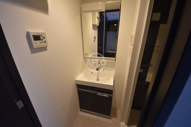 洗面設備　スワンズシティ大手前レーヴェ　洗面台