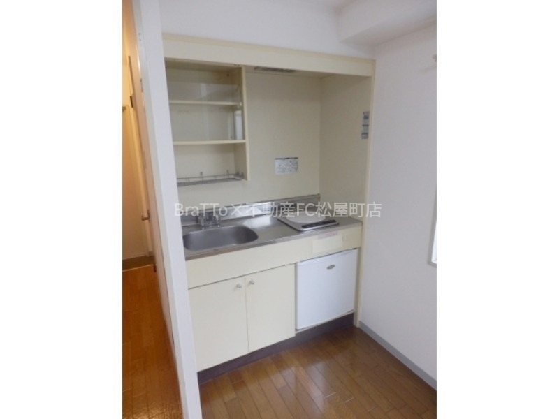 キッチン　キッチン（１口ＩＨコンロ）冷蔵庫付き