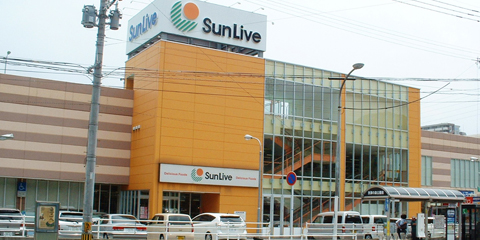 スーパー　サンリブ到津（スーパー）まで183m