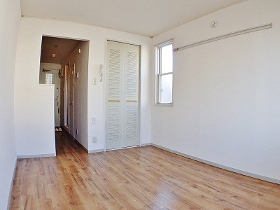 居室・リビング　前回募集時の写真です