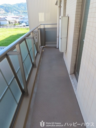 バルコニー　※別部屋のため、参考画像です。