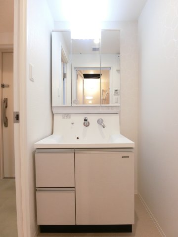 洗面設備　詳細は、RISUMO江坂本店→06-6155-7137まで♪