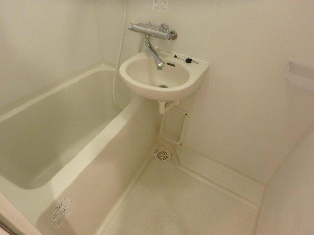 バス・シャワールーム　?