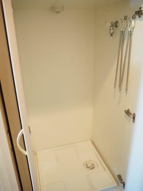 その他設備　室内洗濯機置き場。