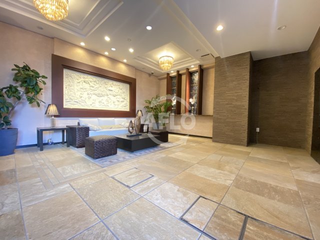 ロビー　スプランディッドIII　ロビー