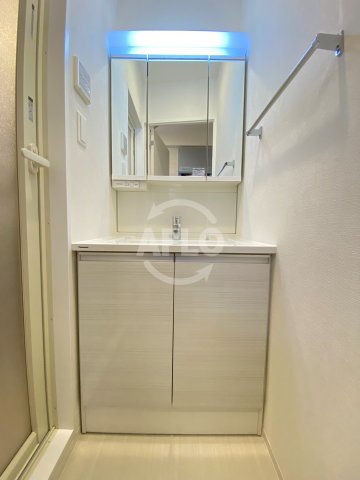 洗面設備　スプランディッドIII　洗面所