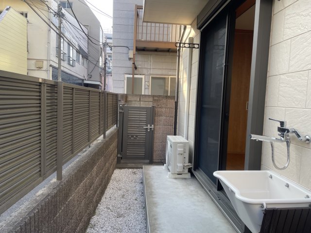 庭　テラススペースも広く開放感があります♪