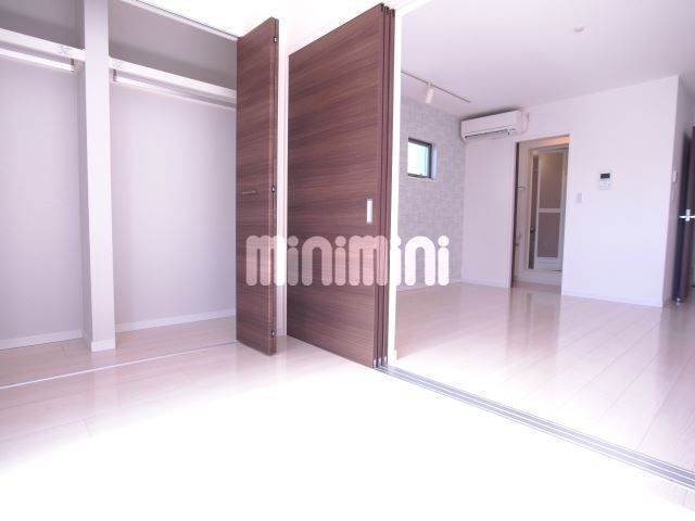 収納　扉を開ければ広々１ルームにも