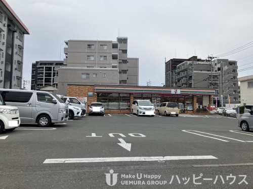 コンビニ　セブンイレブン博多三筑２丁目（コンビニ）まで76m