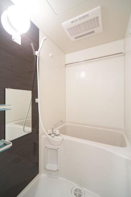 バス・シャワールーム　※写真は同タイプ住戸です。