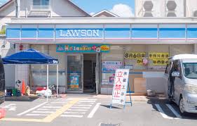 コンビニ　ローソン 寝屋川秦町店（コンビニ）まで617m