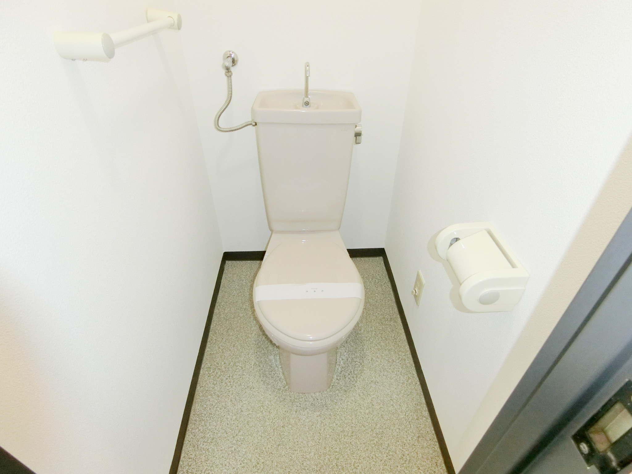 トイレ　広いトイレスペース☆