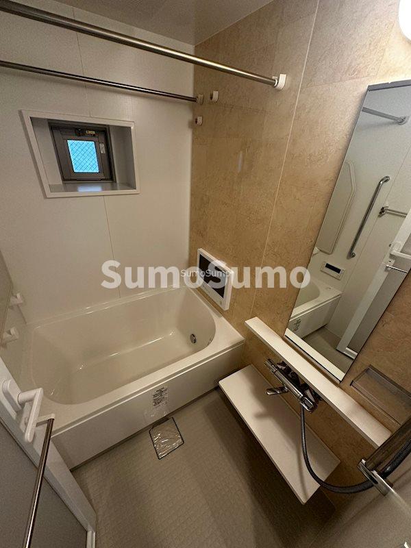 バス・シャワールーム　ゆったり過ごせるお風呂です