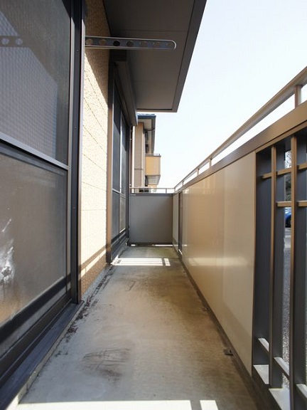 バルコニー　日当たり良好！お洗濯物がたくさん干せます♪