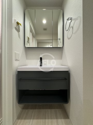 洗面設備　セレニテ難波ミラク壱番館　独立洗面台