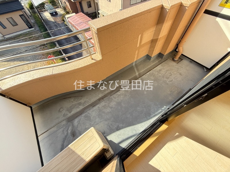 バルコニー　同型別部屋写真