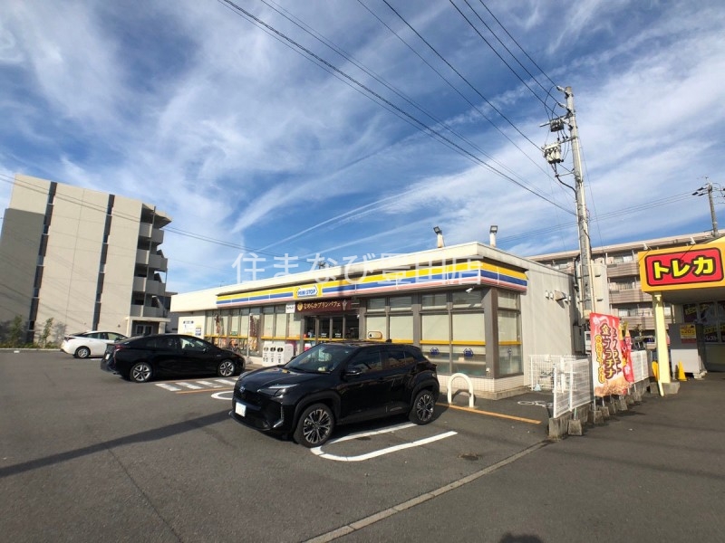 コンビニ　ミニストップ知立広見店（コンビニ）まで452m