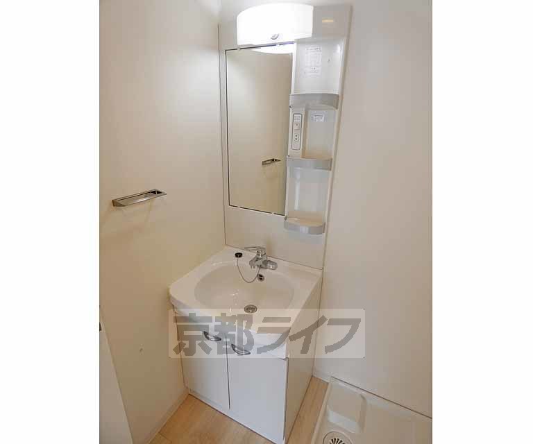 洗面設備　洗面台です。