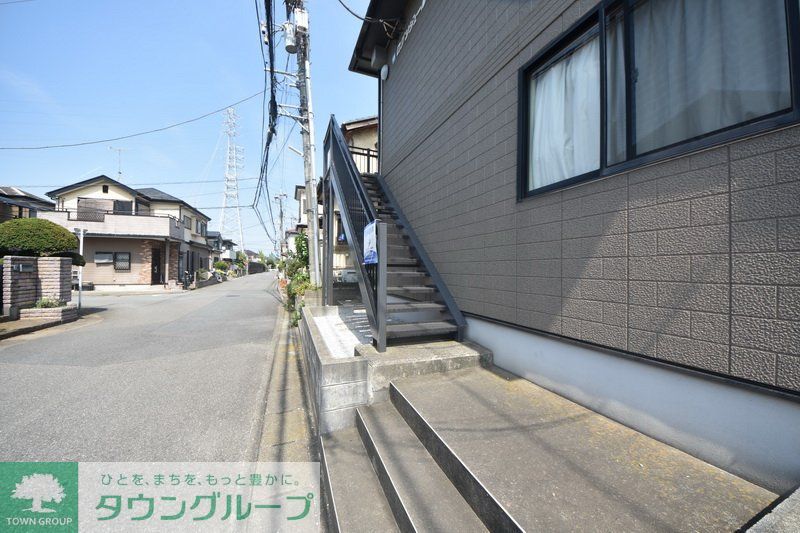 エントランス　駐車場