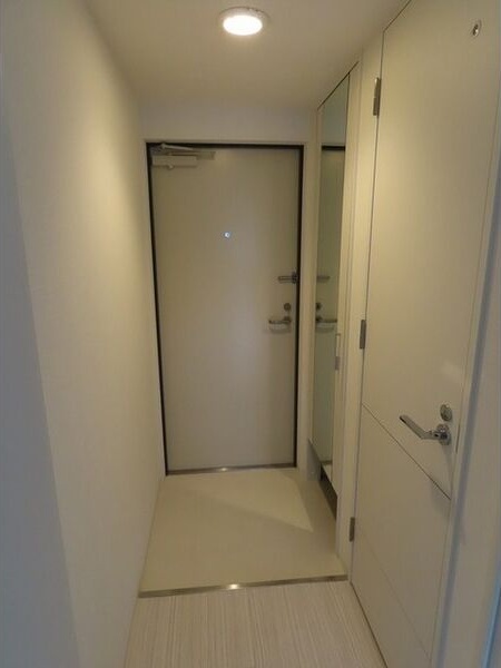 玄関　明るい玄関がお出迎えです☆