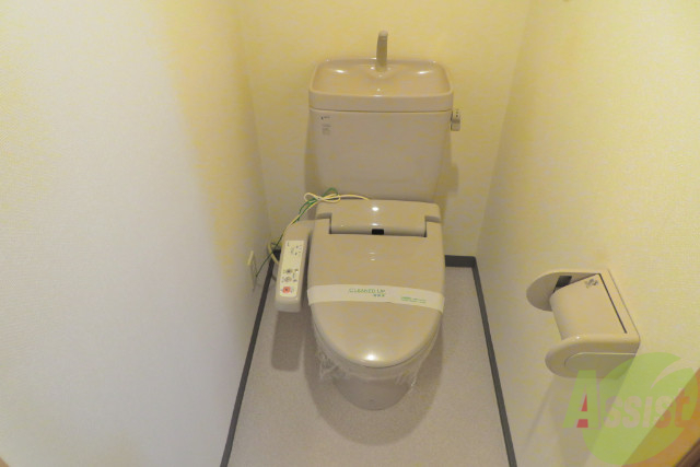 トイレ　トイレは独立しており、快適に使用出来ます。温水洗浄便座ですよ