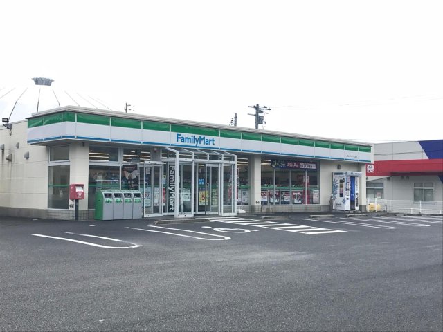 コンビニ　ファミリーマート　ＪＡいずも高岡店（コンビニ）まで500m