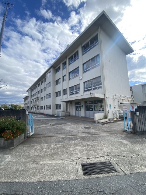 小学校　播磨町立播磨小学校（小学校）まで895m