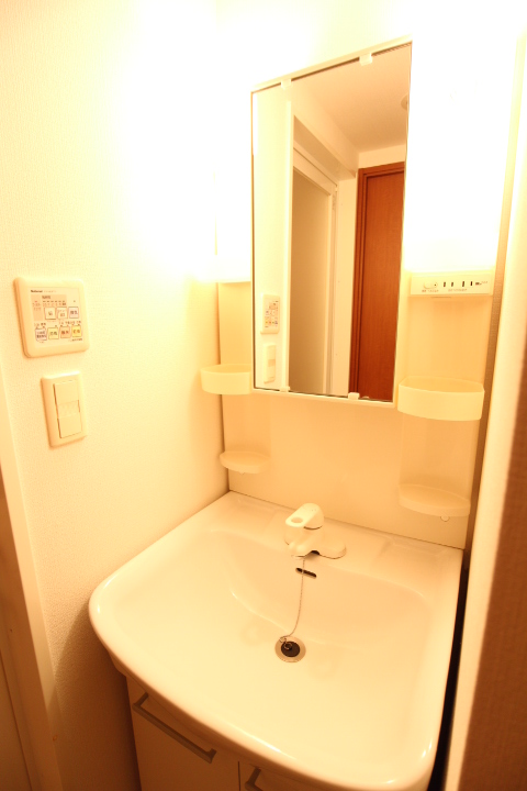 洗面設備　※参考写真