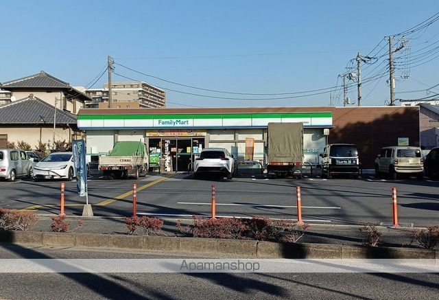 コンビニ　ファミリーマート戸田新曽店（コンビニ）まで218m