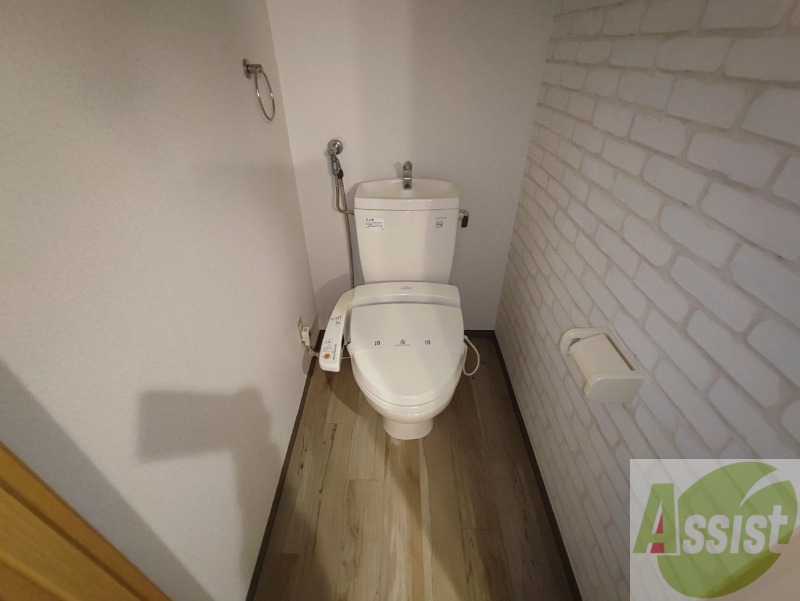 トイレ　トイレです。ウォシュレット付を探している方、おすすめです。