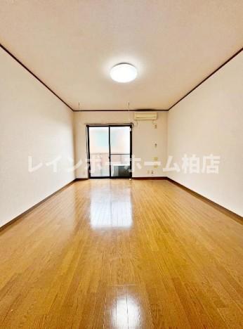 居室・リビング　おしゃれなリビングです